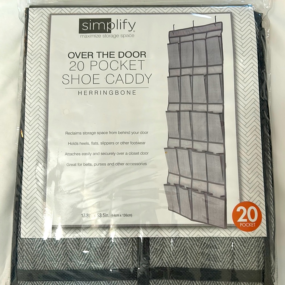 ✨New✨Over the door 20 pocket shoe caddy✨